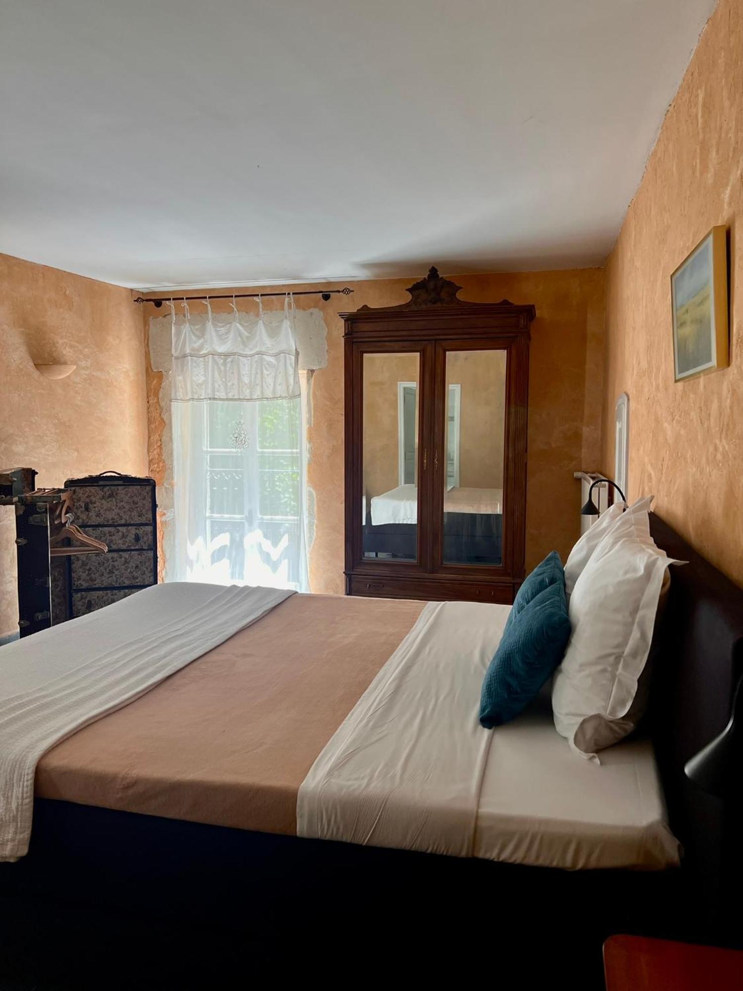 Le Moulin De Montsegur Bed & Breakfast Oda fotoğraf